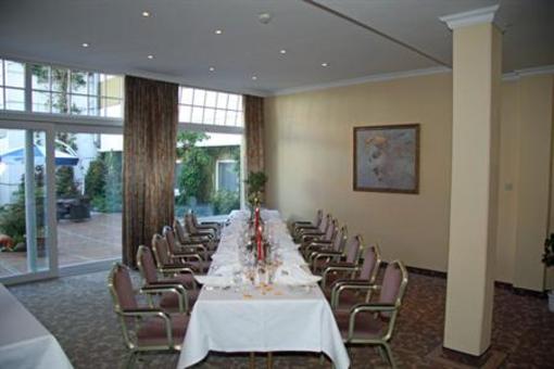 фото отеля Hotel Cap Polonio Pinneberg