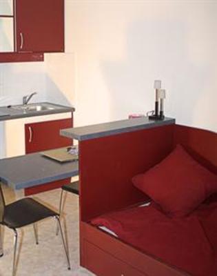 фото отеля Bed In City Le Virgile Aparthotel Lyon