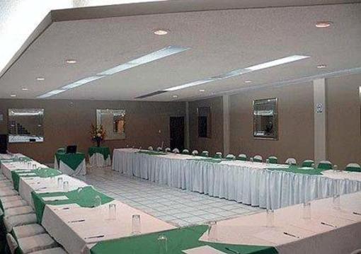 фото отеля Quality Inn Piedras Negras