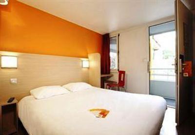 фото отеля Premiere Classe Lille Nord Hotel Roncq