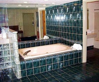 фото отеля South Shore Inn