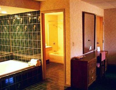 фото отеля South Shore Inn