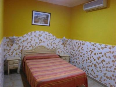 фото отеля Hostal Tartessos