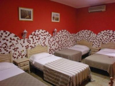 фото отеля Hostal Tartessos