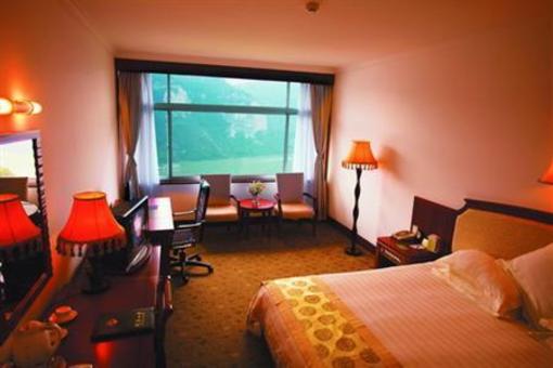 фото отеля Longquan Hotel Yichang