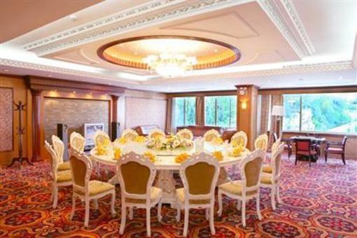 фото отеля Longquan Hotel Yichang