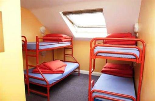 фото отеля Sleepzone Hostel Galway