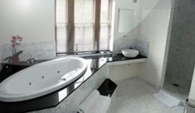 фото отеля Rhandregynwen Hall Bed and Breakfast Llanymynech