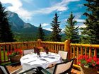 фото отеля Overlander Mountain Lodge Jasper