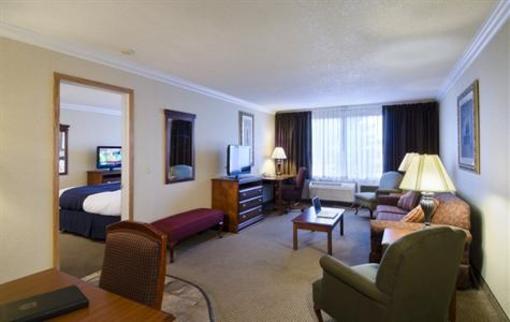 фото отеля BEST WESTERN War Bonnet Inn