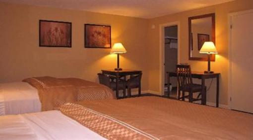 фото отеля Mt. Madison Inn & Suites