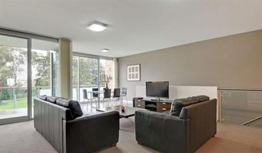 фото отеля Traralgon Serviced Apartments