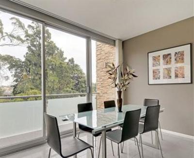фото отеля Traralgon Serviced Apartments