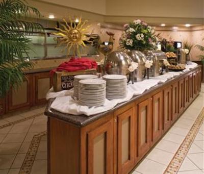 фото отеля The Plaza Suites