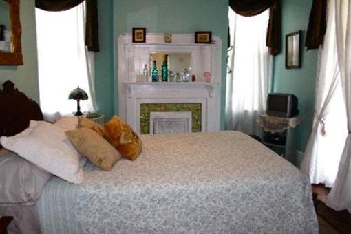 фото отеля Bisland House Bed and Breakfast