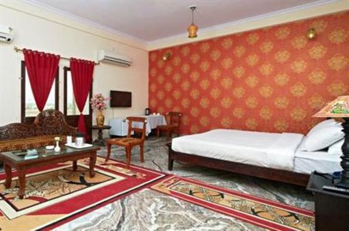 фото отеля Hotel Satyam Palace