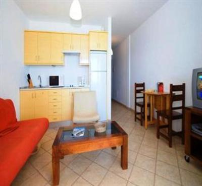 фото отеля Apartments La Avenida Lanzarote