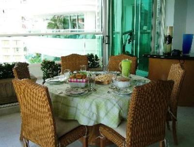 фото отеля Maharaja Residency Hotel