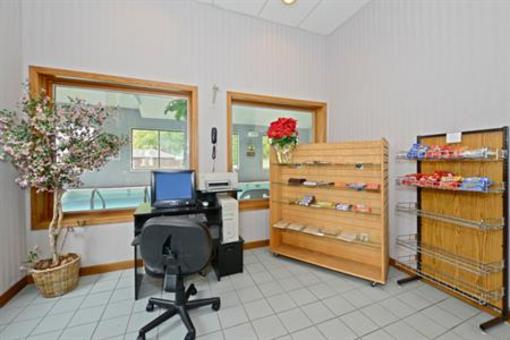 фото отеля Americas Best Value Inn Saint Ignace