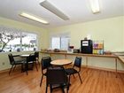 фото отеля Americas Best Value Inn Saint Ignace