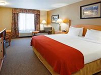 Holiday Inn Express Custer
