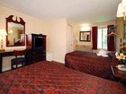 фото отеля Econo Lodge West Yarmouth