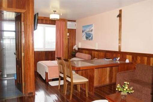 фото отеля Hotel Du Lac Macae