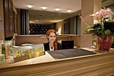 фото отеля Best Western Le Duguesclin Hotel Saint-Brieuc