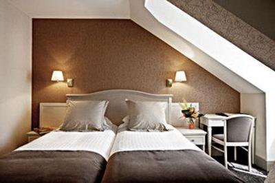 фото отеля Best Western Le Duguesclin Hotel Saint-Brieuc