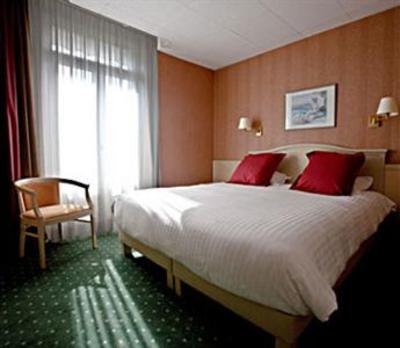 фото отеля Best Western Le Duguesclin Hotel Saint-Brieuc