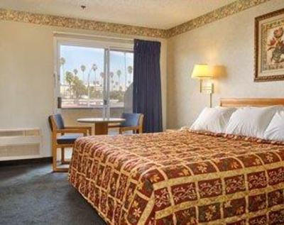 фото отеля Super 8 Inglewood/LAX