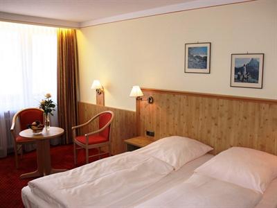 фото отеля Hotel Bayerischer Hof Prien am Chiemsee