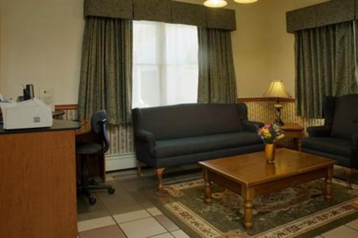 фото отеля BEST WESTERN New Englander Motor Inn