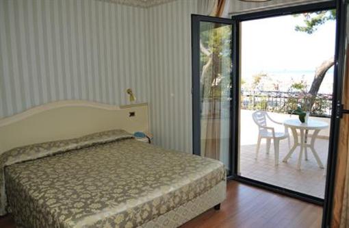 фото отеля Liberty Hotel Roseto degli Abruzzi