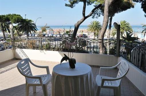 фото отеля Liberty Hotel Roseto degli Abruzzi