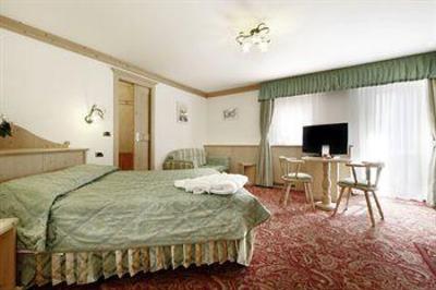 фото отеля Hotel Touring Predazzo