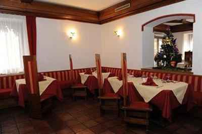 фото отеля Hotel Touring Predazzo