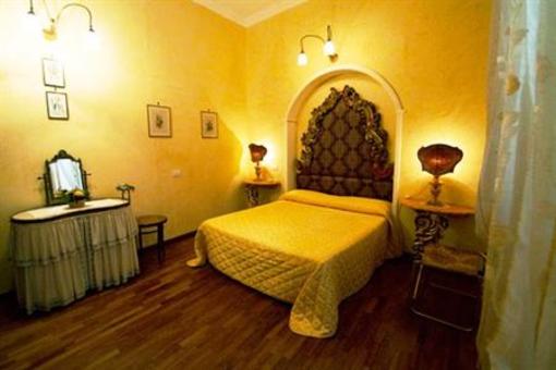 фото отеля La Terrazza Medioevale Hotel Viterbo