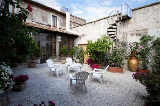 фото отеля La Terrazza Medioevale Hotel Viterbo