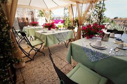 фото отеля La Terrazza Medioevale Hotel Viterbo