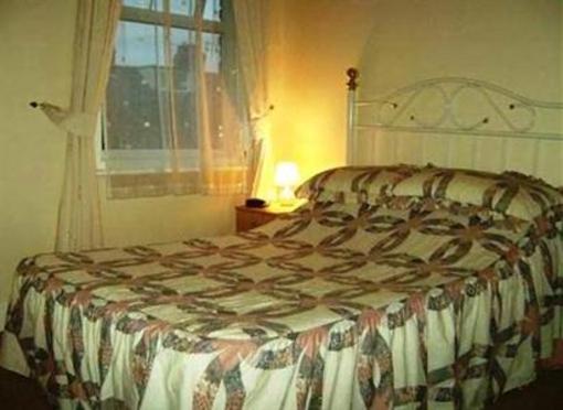 фото отеля Dolphin Guesthouse Scarborough
