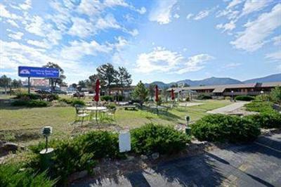 фото отеля Americas Best Value Inn at Estes Park
