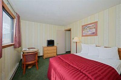 фото отеля Americas Best Value Inn at Estes Park