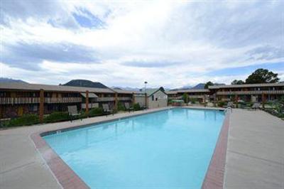 фото отеля Americas Best Value Inn at Estes Park