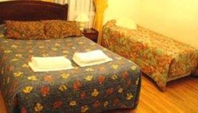 фото отеля Hostal Bustamante