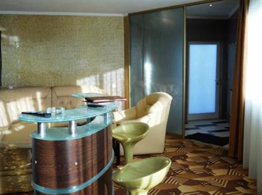 фото отеля Juna Life Country Club Hotel