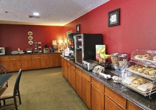 фото отеля Quality Suites Baton Rouge