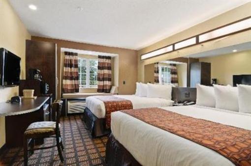 фото отеля Microtel Inn & Suites Macon
