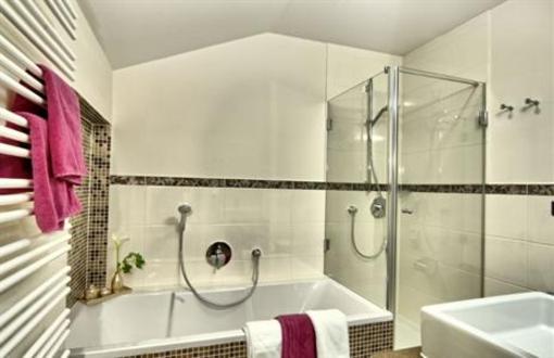 фото отеля Ferienhotel Neuhausl