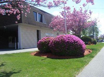 фото отеля Admiralty Inn and Suites East Falmouth